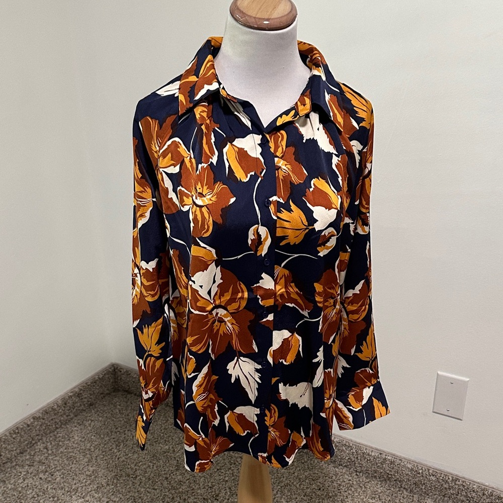 🌴 NWT Bohme Satin Button Up Blouse